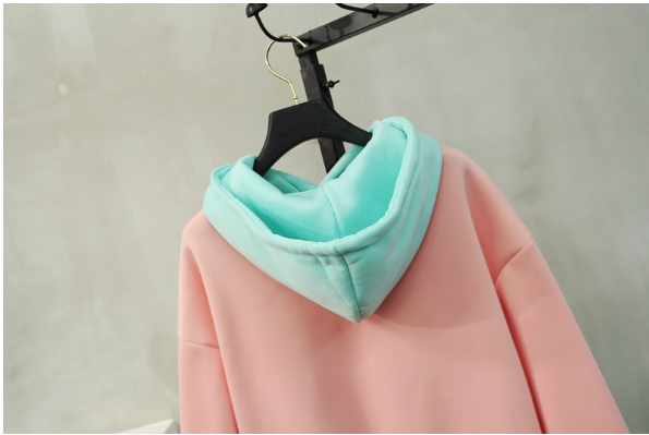 Jungkook Heart Sweater - Cherry Bomb