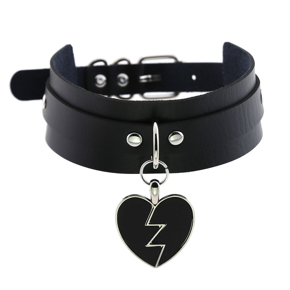 Heart Pendant Leather Buckle Choker - Cherry Bomb