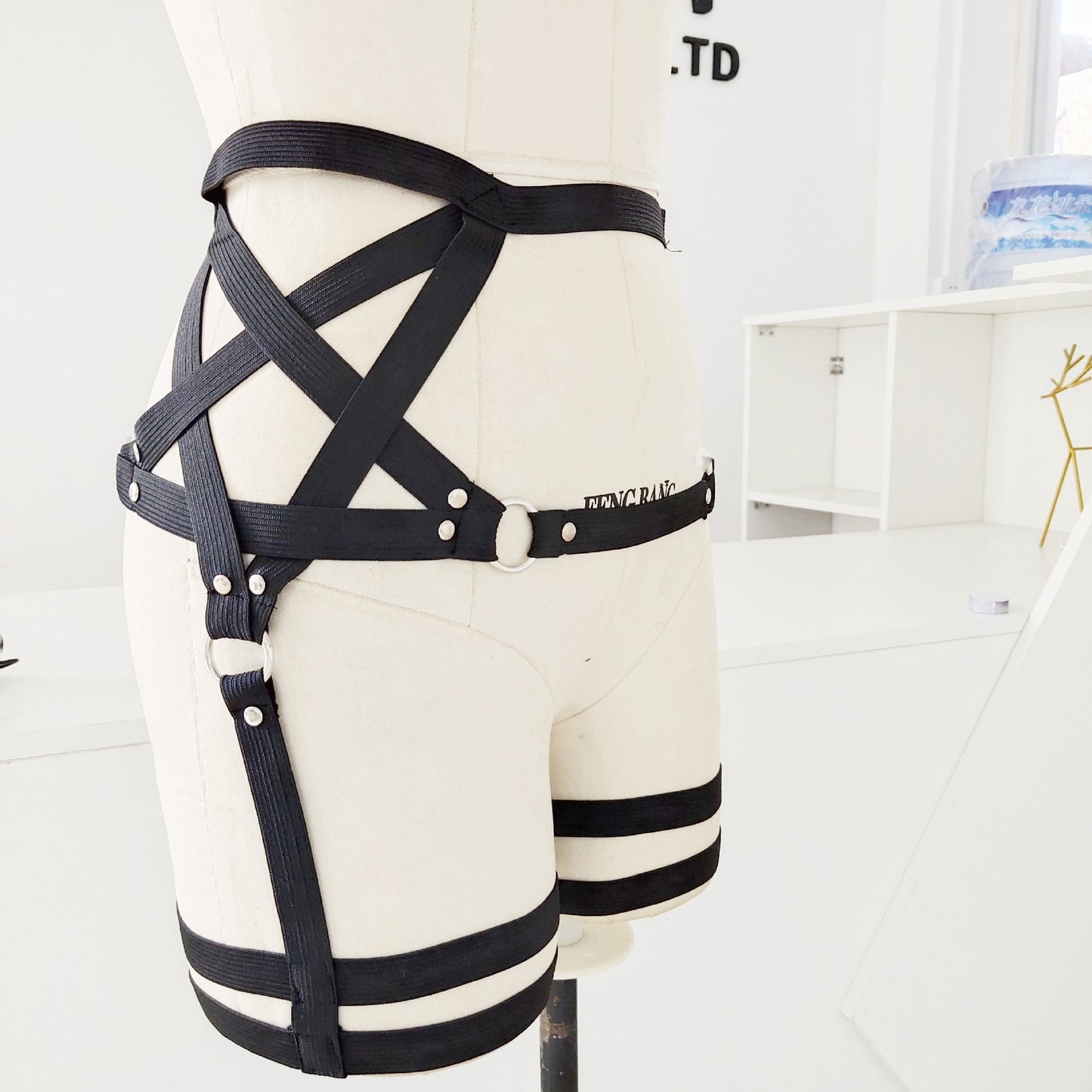 Harajuku Style Gothic Garter - Cherry Bomb