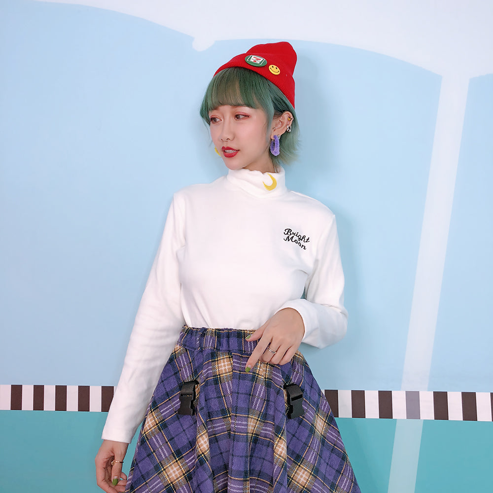Bright Moon Embroidery Top