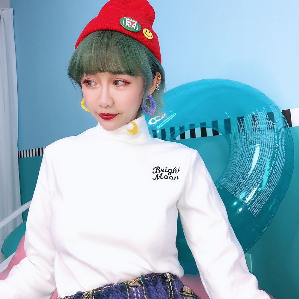 Bright Moon Embroidery Top