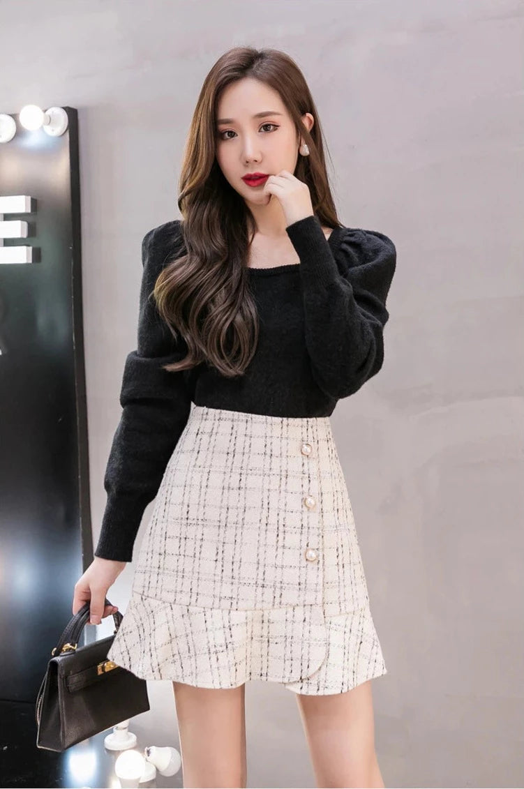 Tweed Chic Mini Skirt