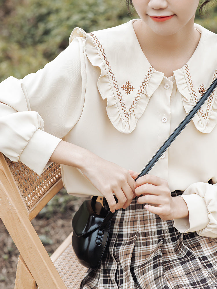 Bella Chic Blouse